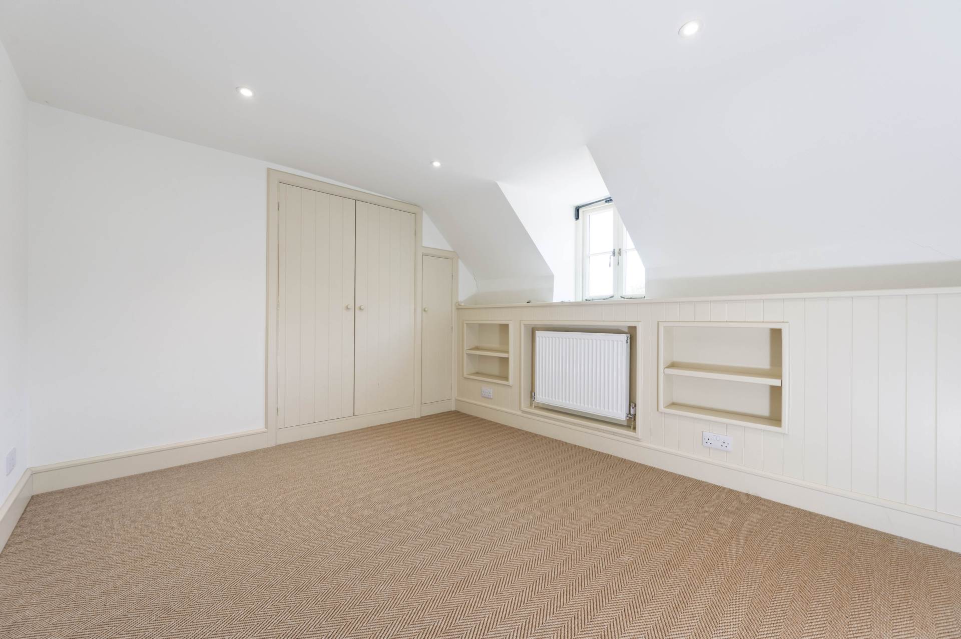 Tilborough Cottage, Campden House Estate, Image 9