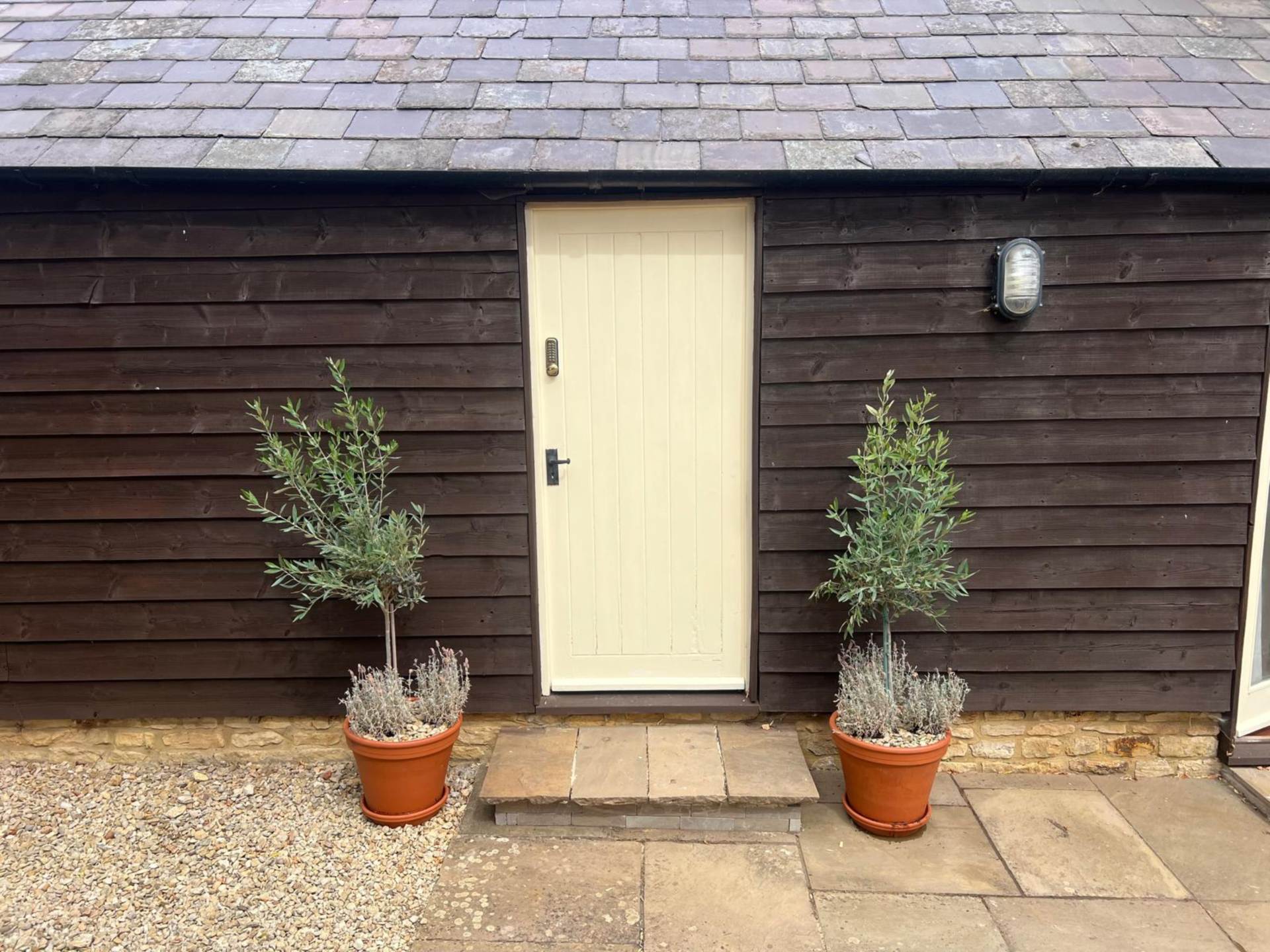 Barn Cottage, Little Tew Grounds, Image 2