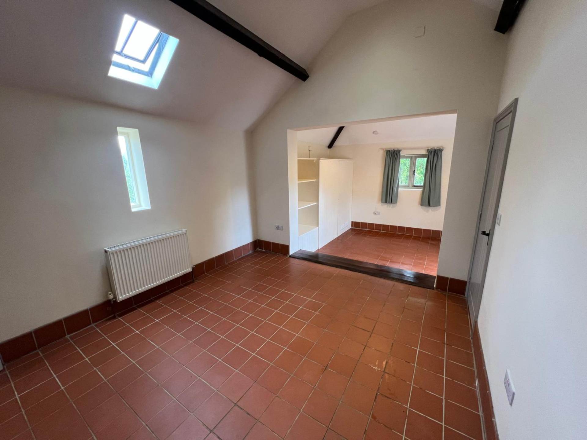 Barn Cottage, Little Tew Grounds, Image 7