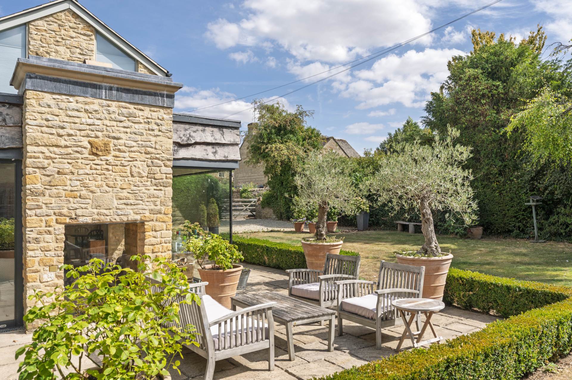 Orchard Leigh, West End, Kingham, Image 24