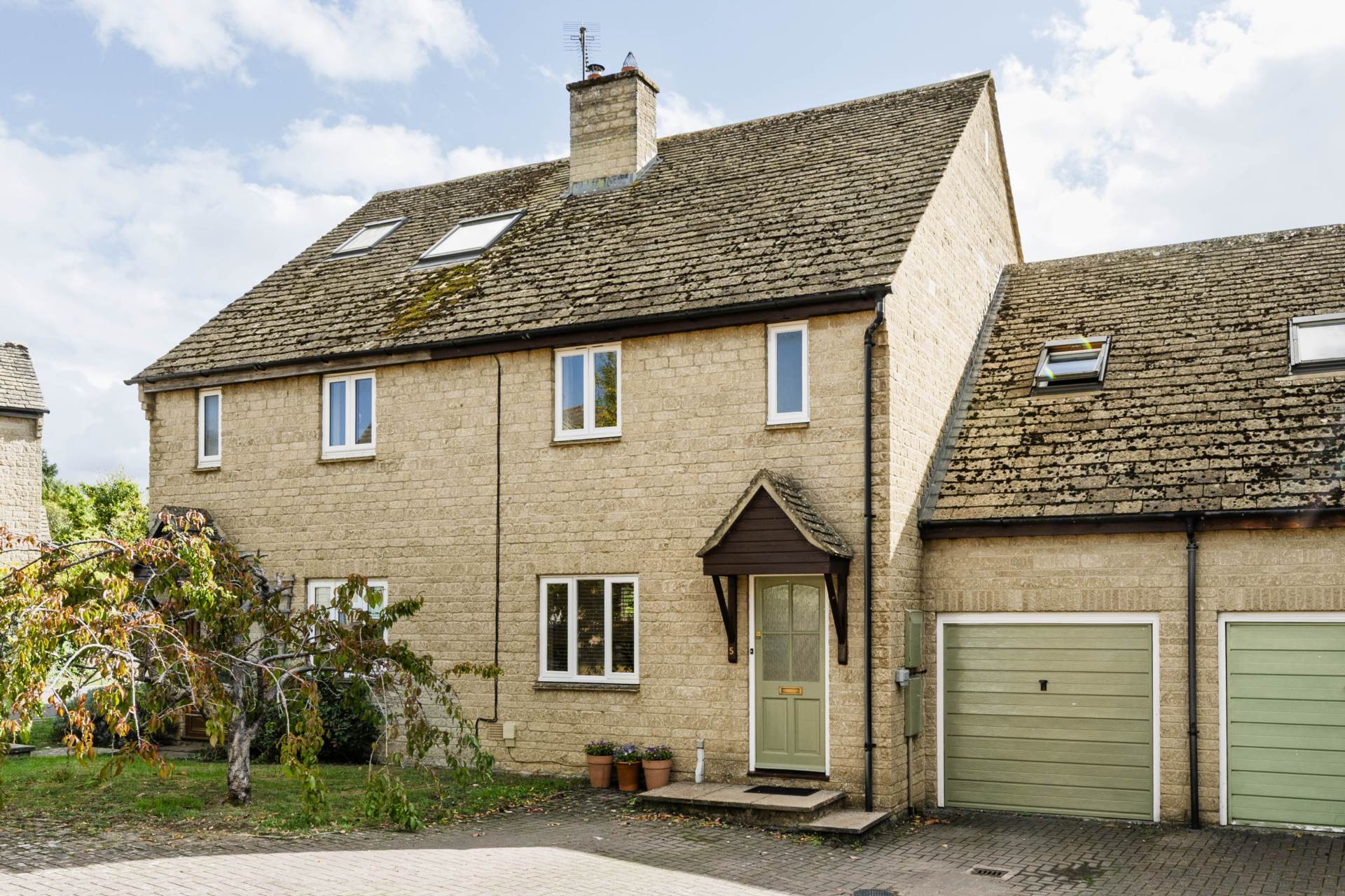 Stonelee Close, Chadlington, Image 1