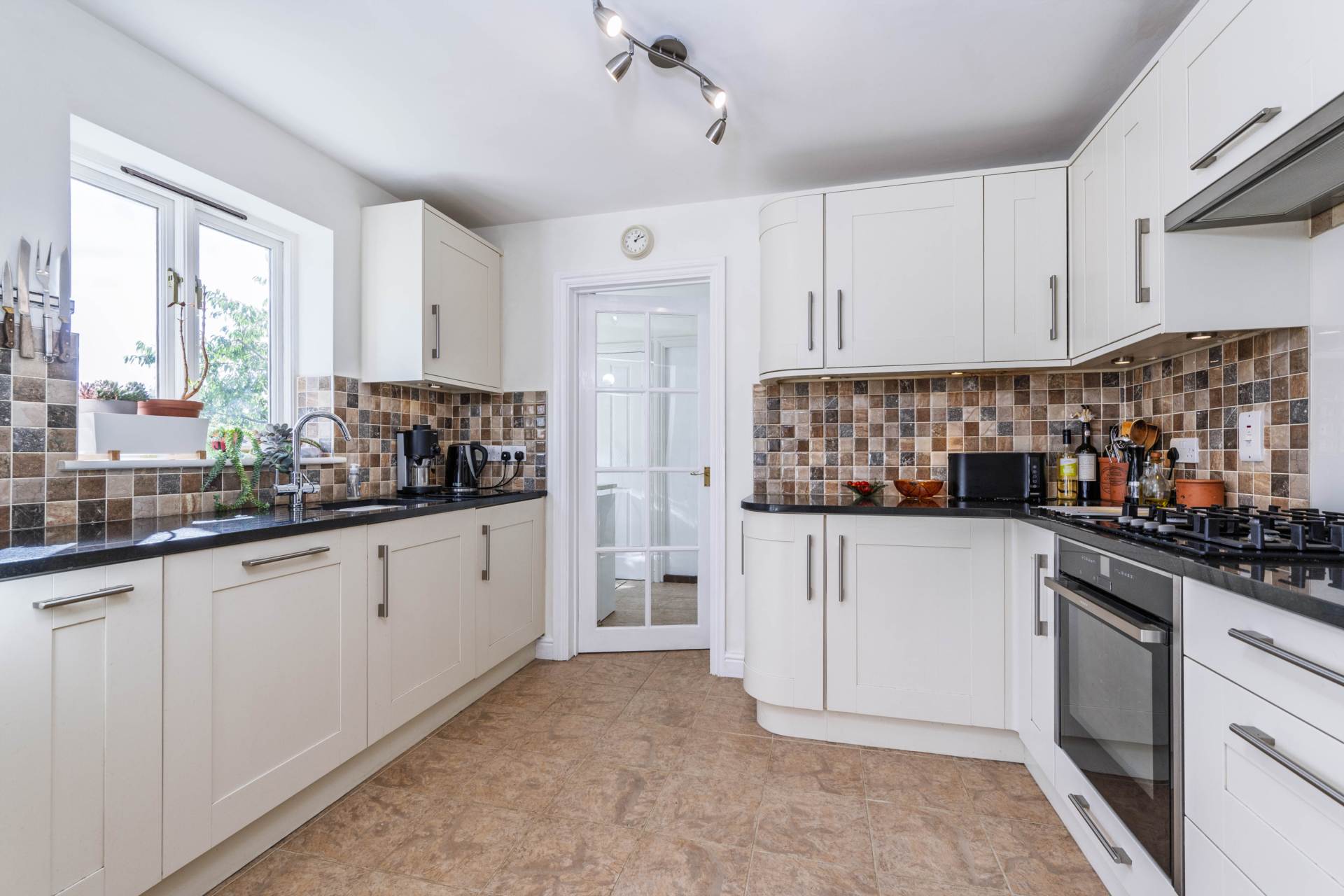 Stonelee Close, Chadlington, Image 3