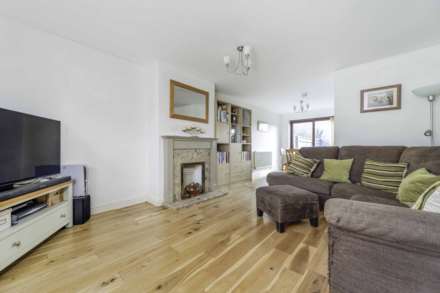 Stonelee Close, Chadlington, Image 2