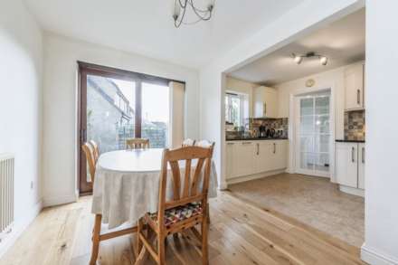 Stonelee Close, Chadlington, Image 4