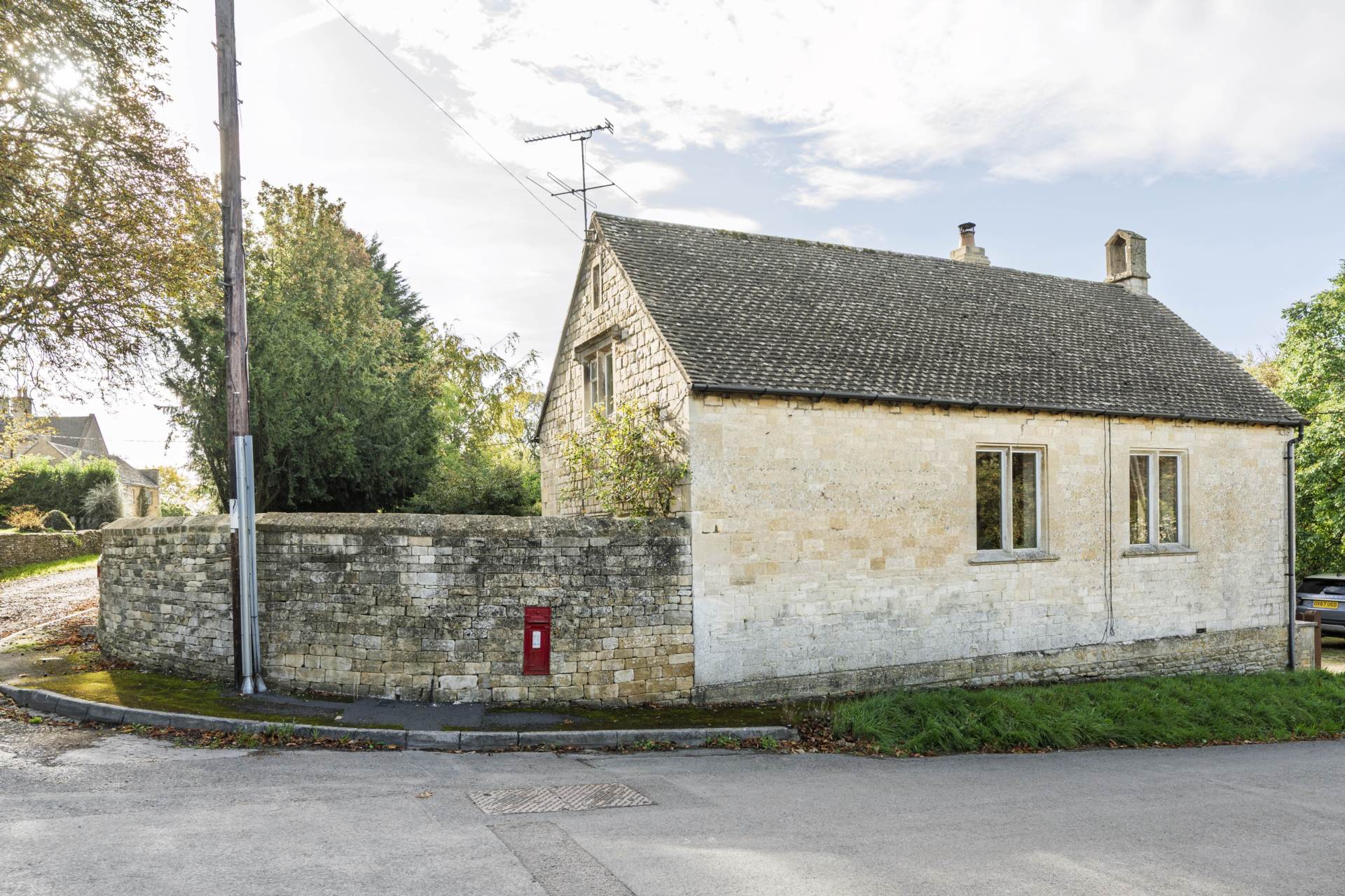 The Old School House, Turkdean, Image 13
