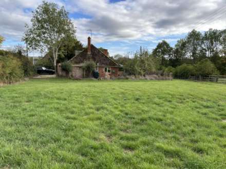 The Green, Sutton Under Brailes, Image 3