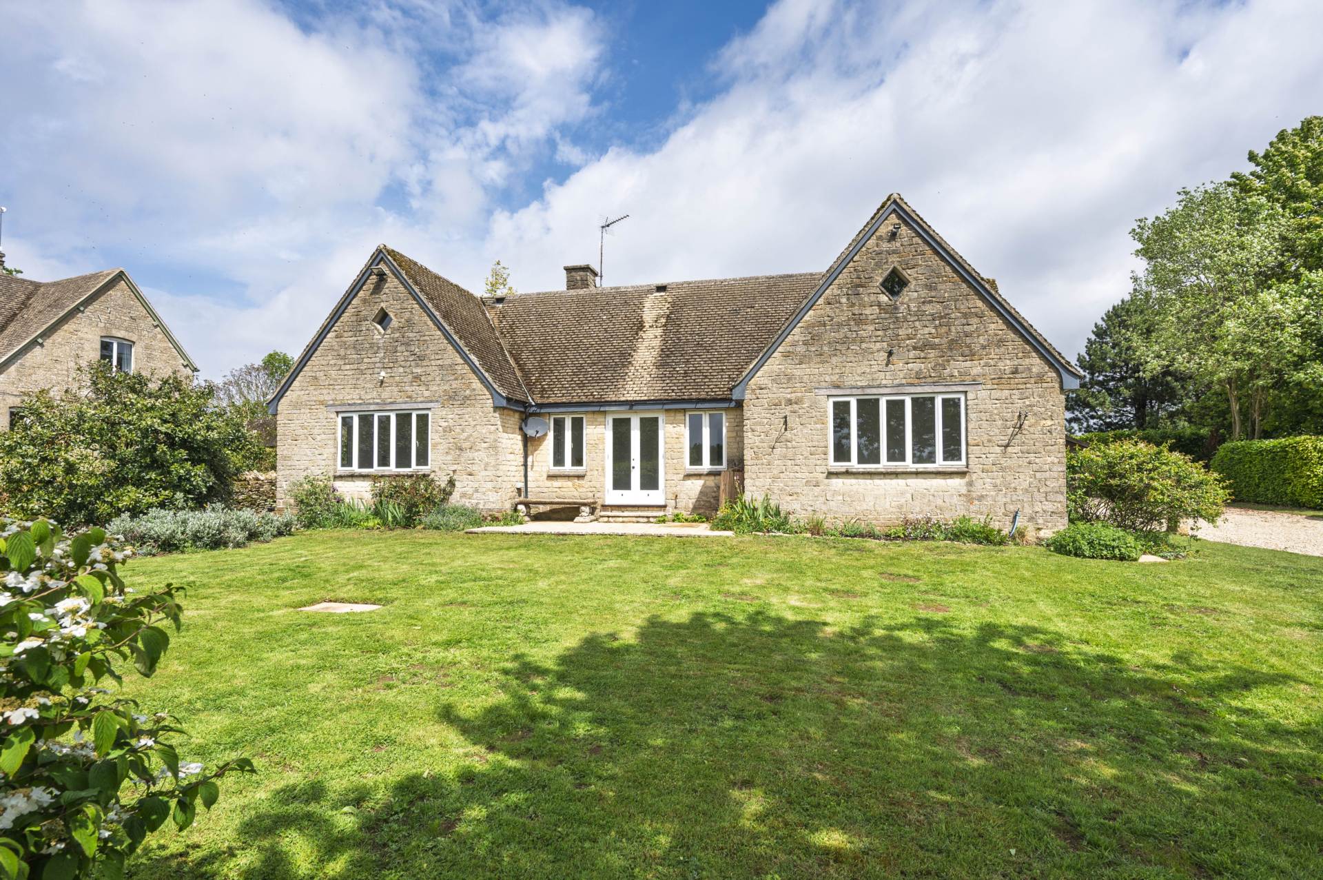 The Lodge, Little Tew, Image 2