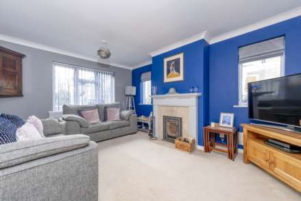 Cooper Close, Chipping Norton, Image 2