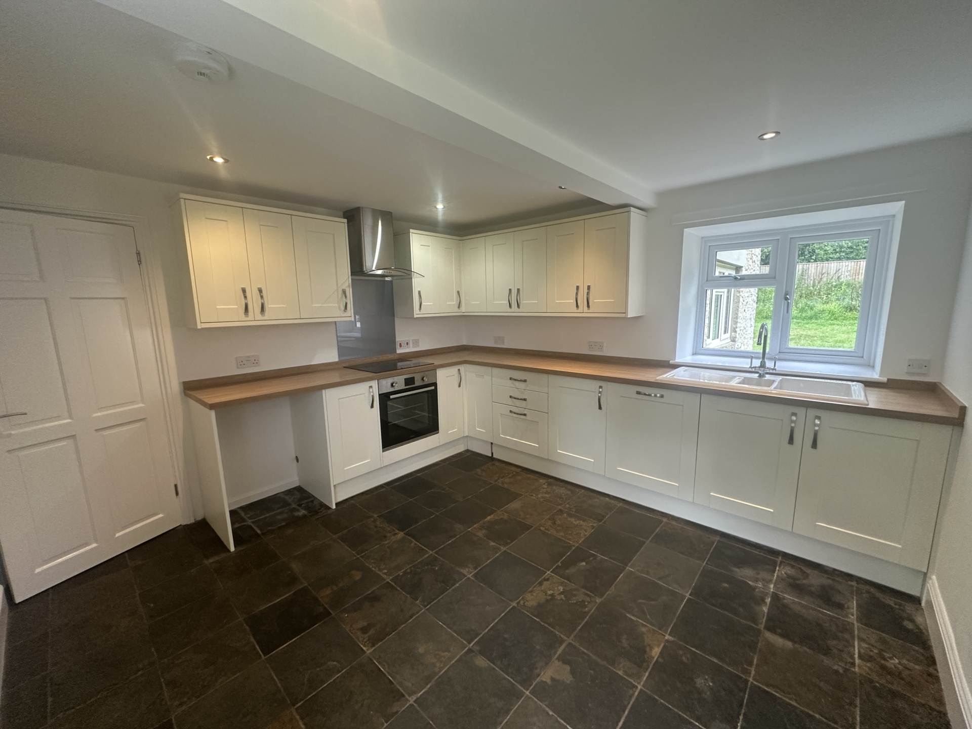 Whites Barn, Finstock, Image 3