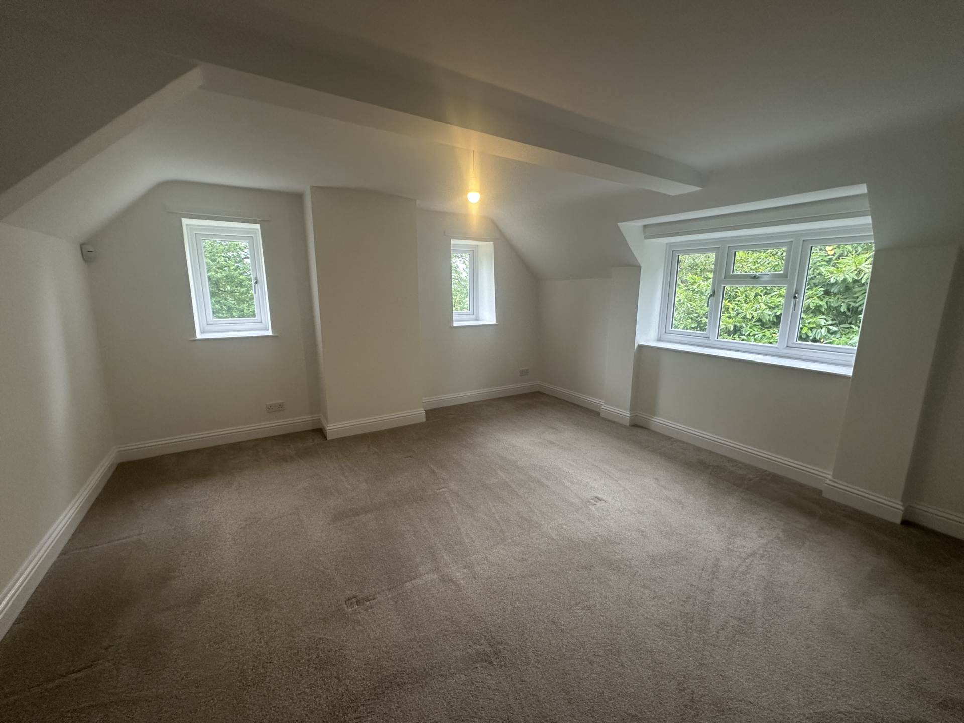 Whites Barn, Finstock, Image 9
