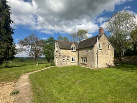 Whites Barn, Finstock, Image 1