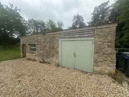 Whites Barn, Finstock, Image 12
