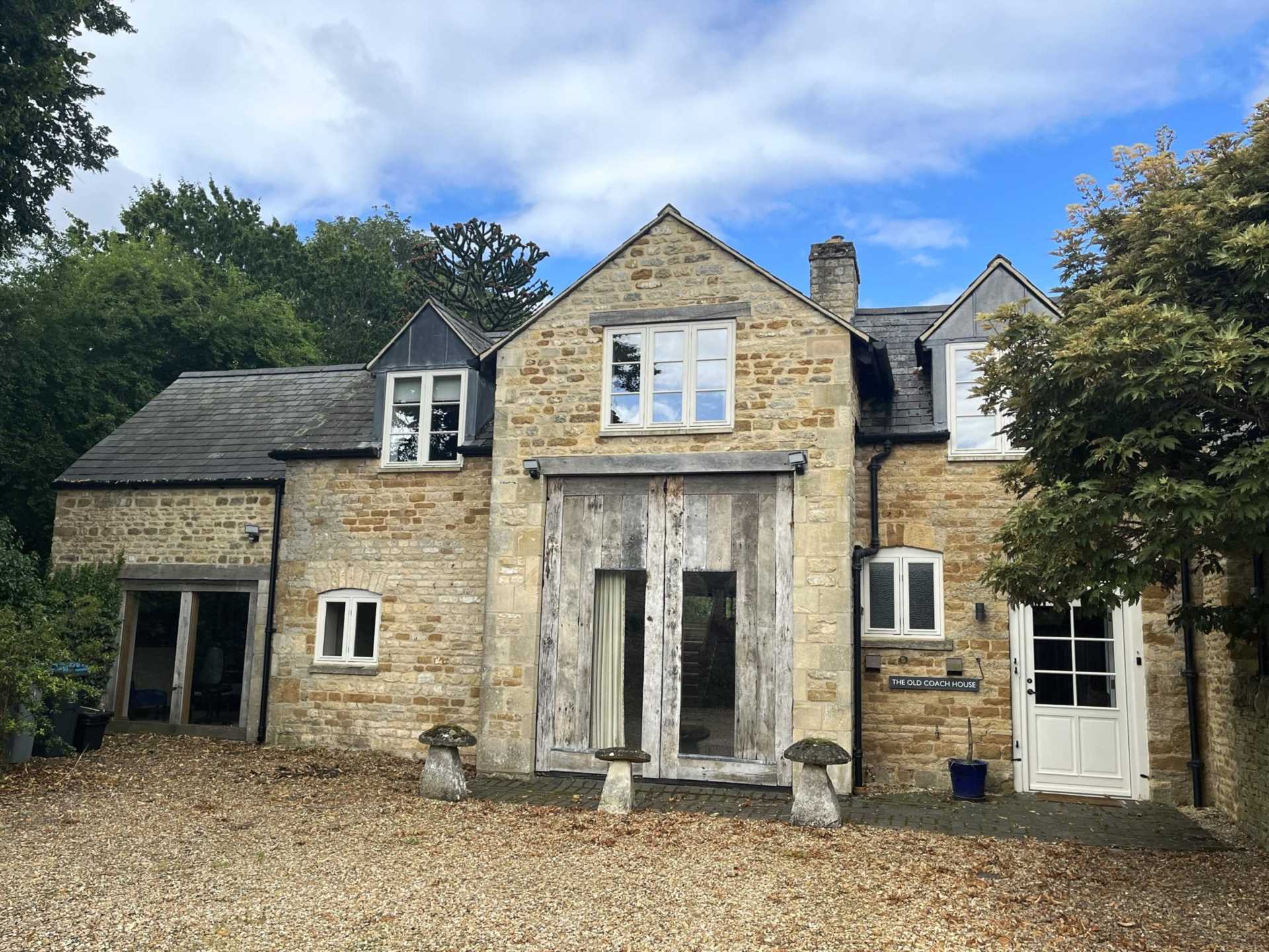 West End, Kingham, Image 1