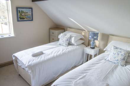 West End, Kingham, Image 10