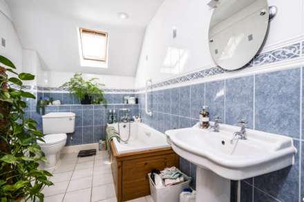 Chadlington Barns, Chadlington, Image 11