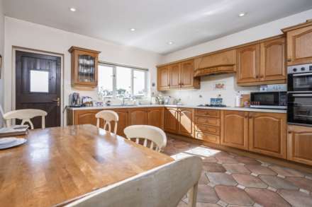 Chadlington Barns, Chadlington, Image 3