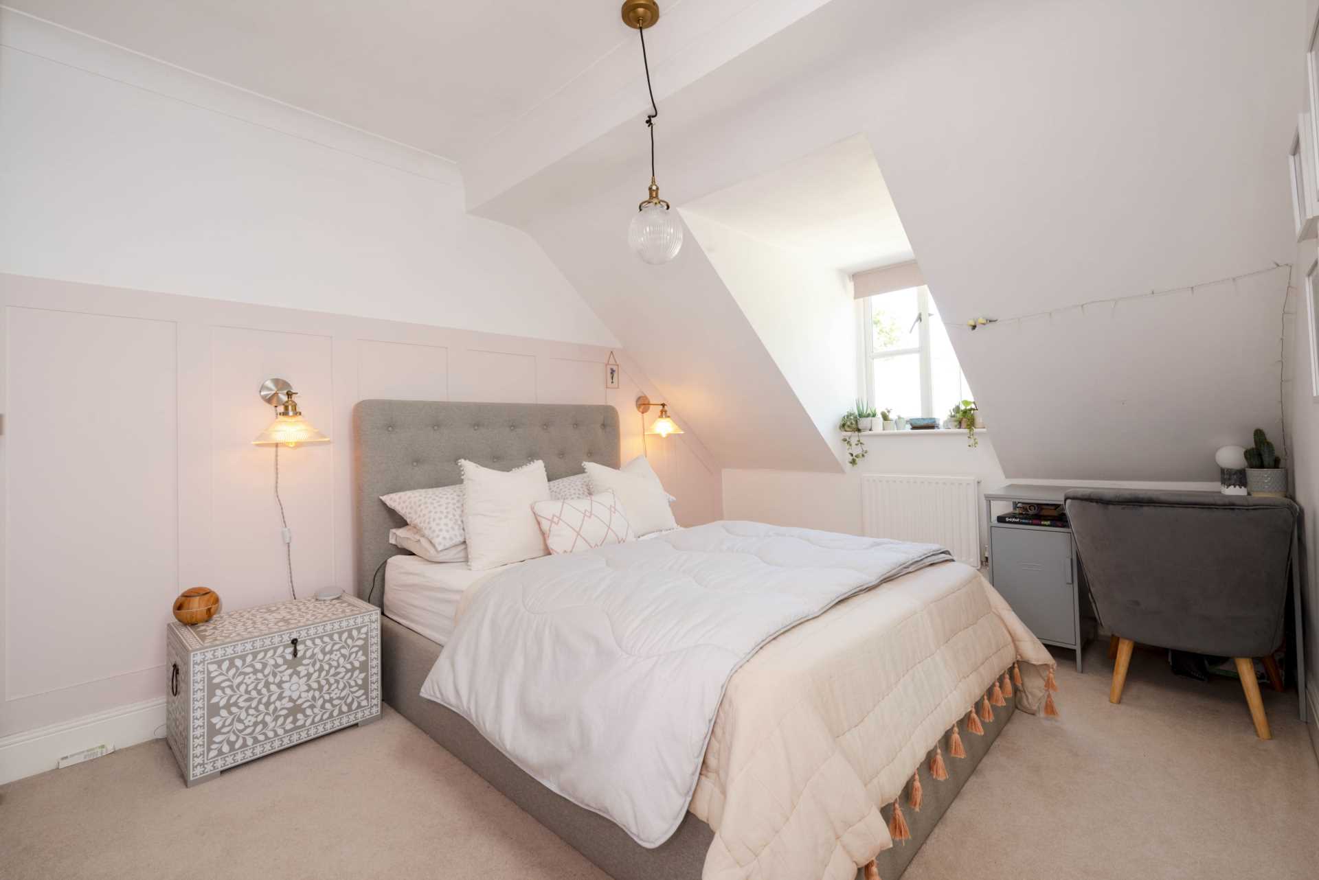 Elmsfield Farm, Worcester Road, Image 12