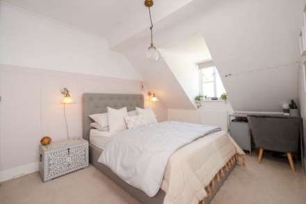 Elmsfield Farm, Worcester Road, Image 12