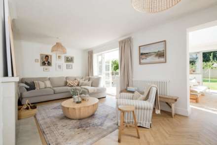 Elmsfield Farm, Worcester Road, Image 3