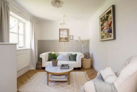 Elmsfield Farm, Worcester Road, Image 8