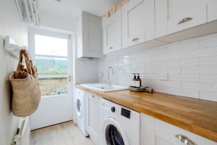 Elmsfield Farm, Worcester Road, Image 9