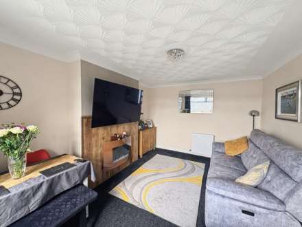 Meadow Way, Plympton, Image 2