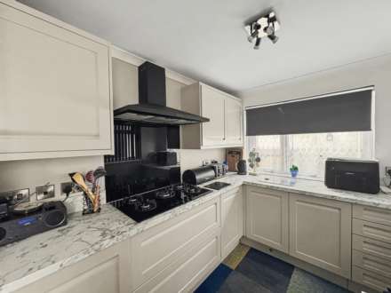 Meadow Way, Plympton, Image 3