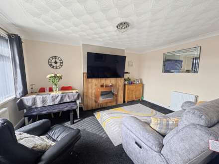 Meadow Way, Plympton, Image 4