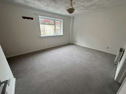 Erlstoke Close, Eggbuckland, Image 8