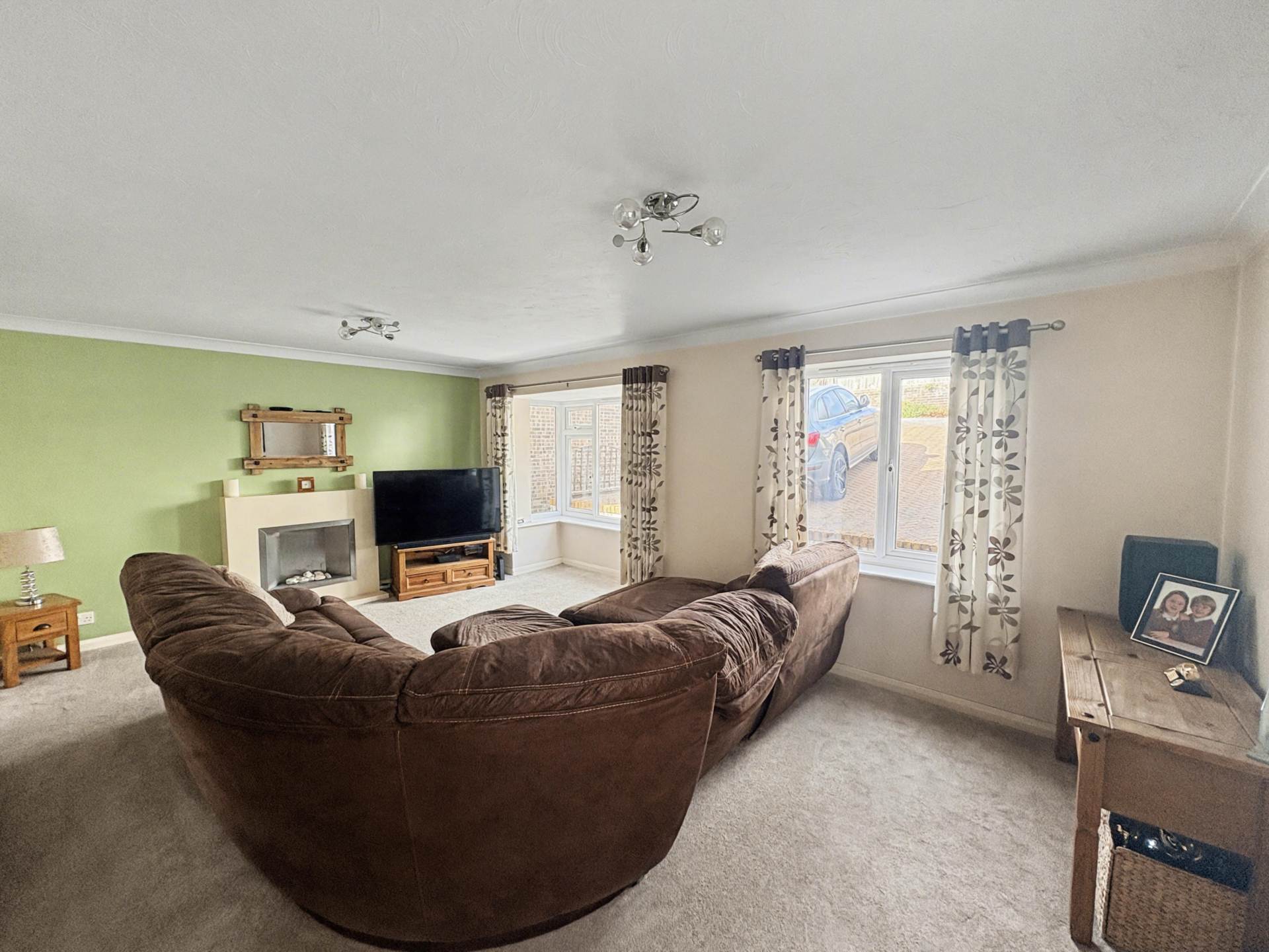 Lynmouth Close, Plymouth, Image 7