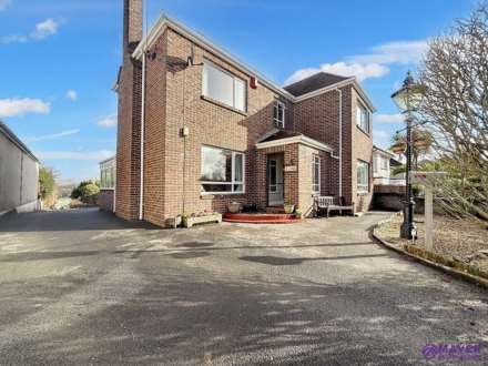 4 Bedroom Detached, Chaddlewood Close, Plymouth