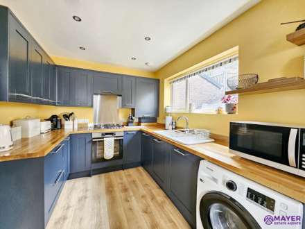 Merafield Drive, Plympton, Image 3