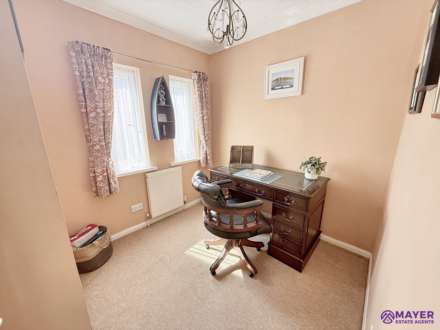 Walnut Drive, Plymouth, Image 6