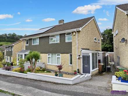 Brook Close, Plympton