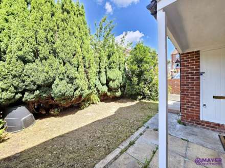 Canterbury Drive, Plymouth, Image 9