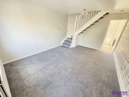 Long Terrace Close, Plymouth, Image 3