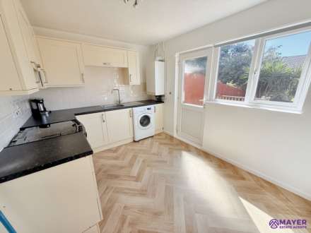 Long Terrace Close, Plymouth, Image 9