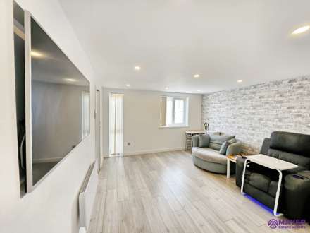 Crabtree Close, Plymouth, Image 2