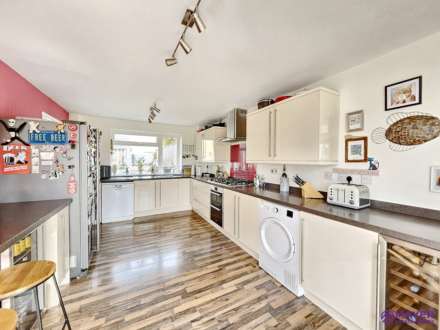 Rashleigh Avenue, Plymouth, Image 4