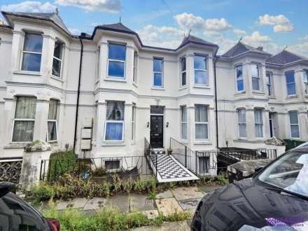 Connaught Avenue, Plymouth
