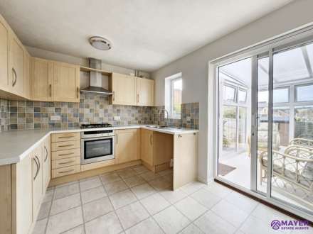 Highglen Drive, Plymouth, Image 4