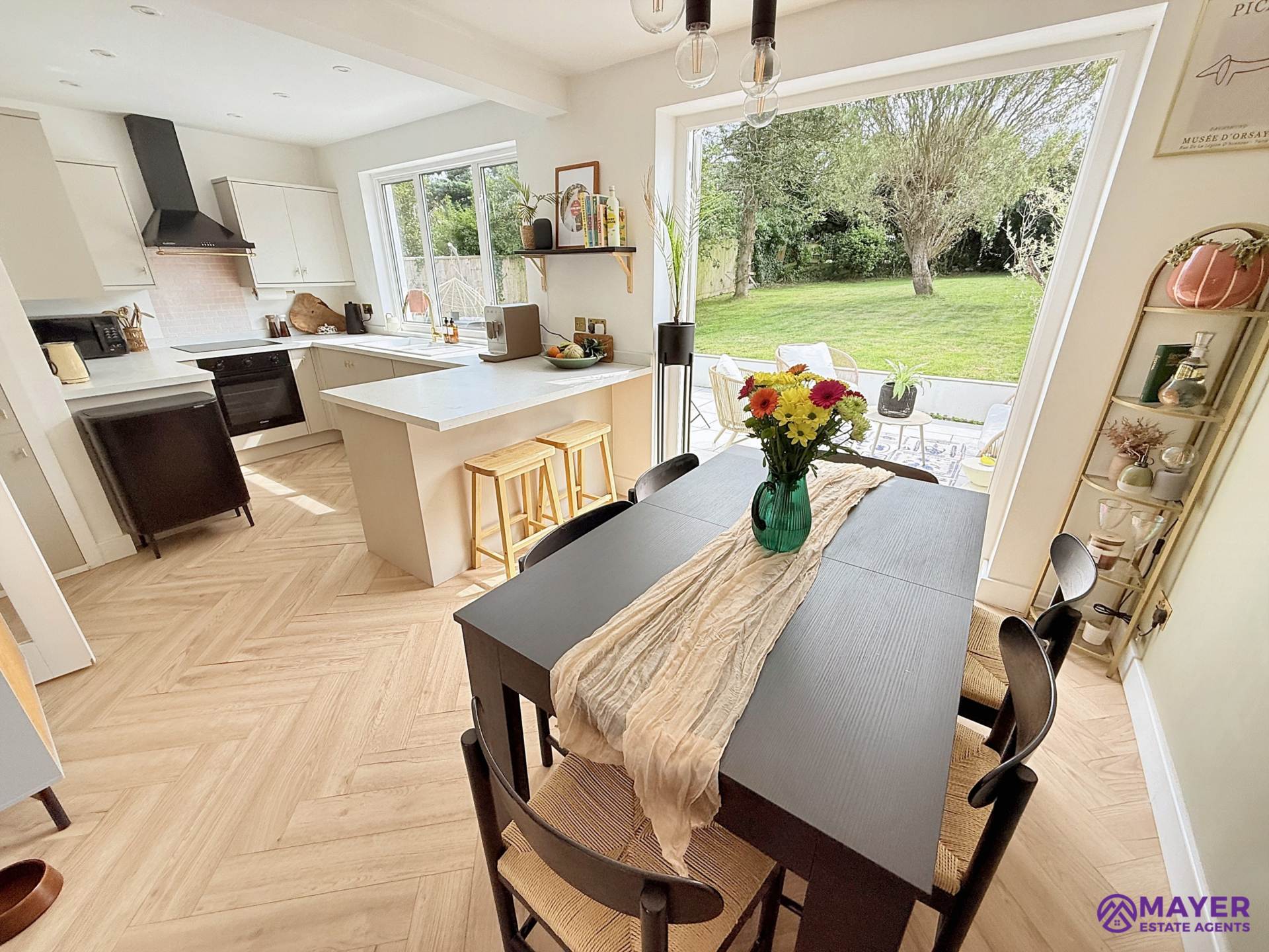 Rospeath Crescent, Plymouth, Image 13