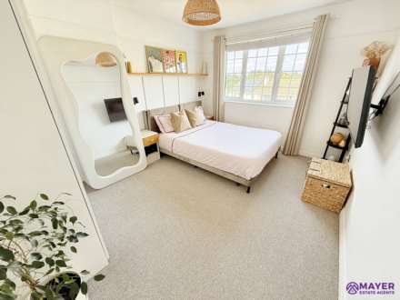 Rospeath Crescent, Plymouth, Image 7