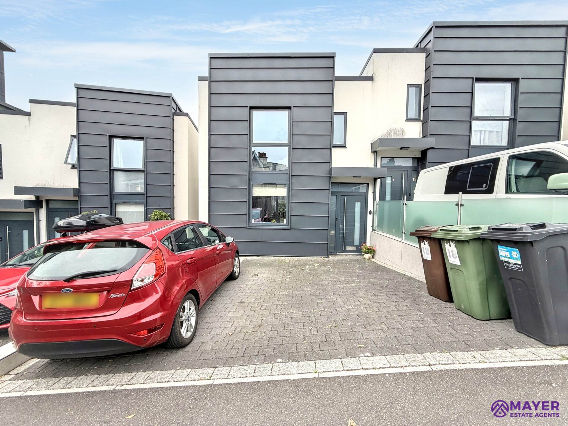 Sir Leonard Rogers Close, Plymouth, Image 1