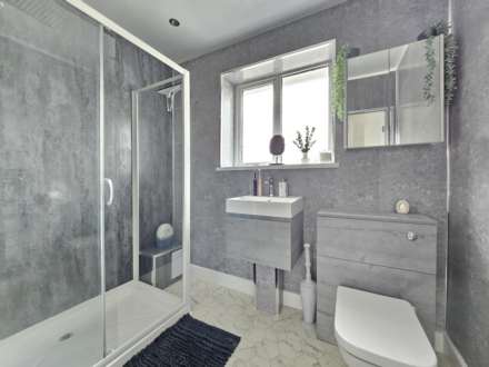 Woodford Avenue, Plymouth, Image 4