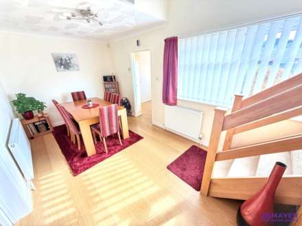 Dunraven Drive, Plymouth, Image 2