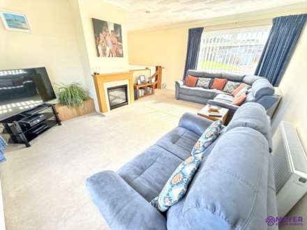 Dunraven Drive, Plymouth, Image 4