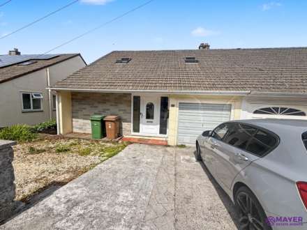 Hill Close, Plympton