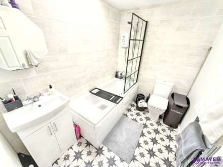 Swift Gardens, Plymouth, Image 12