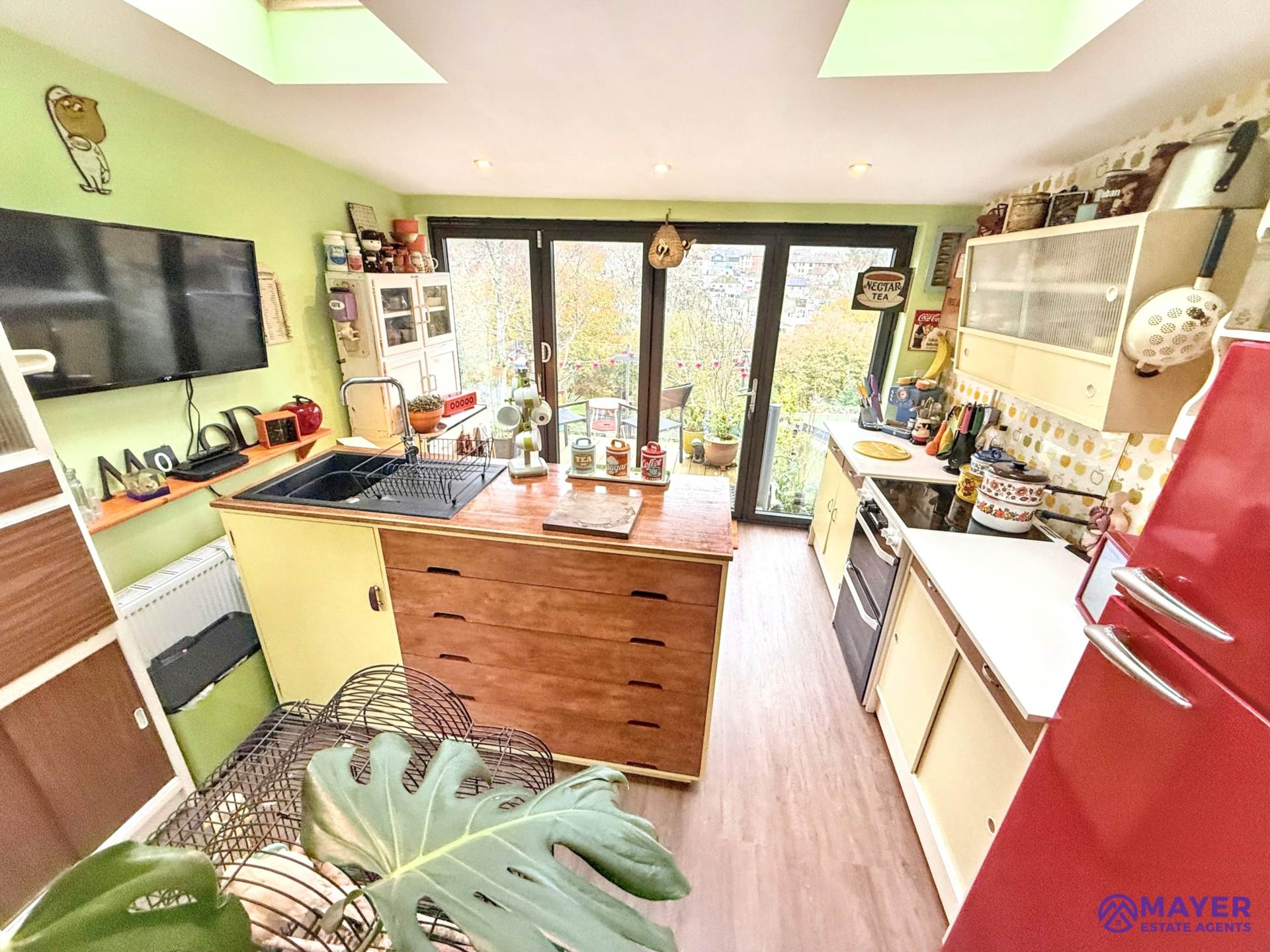 Underwood Road, Plymouth, Image 4